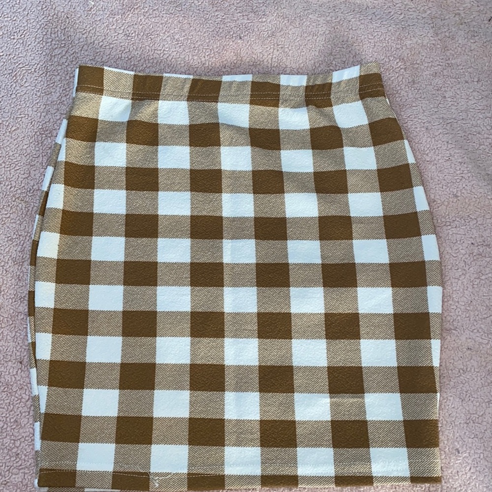 plaid tan and white skirt